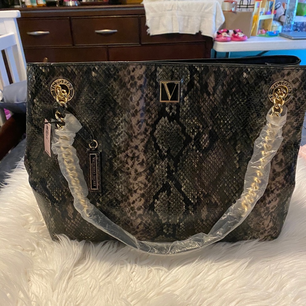 Brand new Victoria secret bag